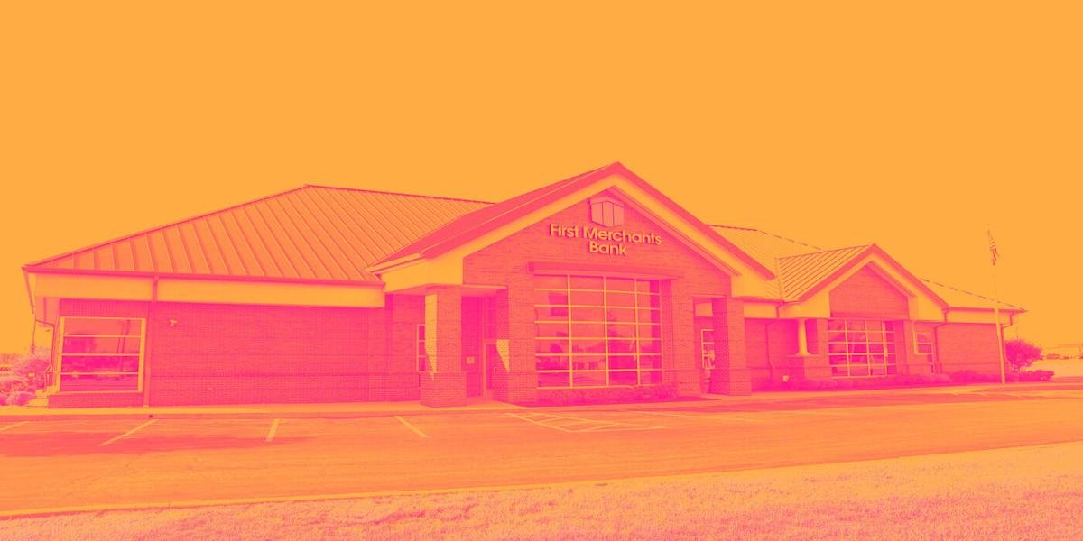 first-merchants-and-renasant-shares-are-soaring,-what-you-need-to-know