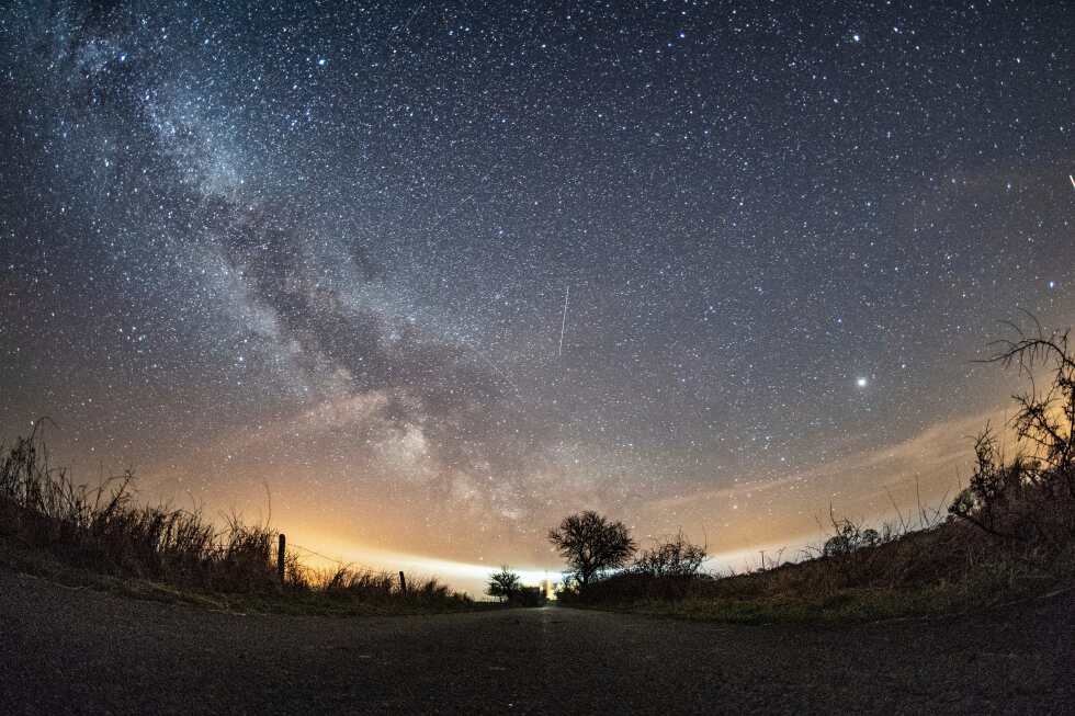 where-and-when-to-see-the-lyrid-meteor-shower-peak