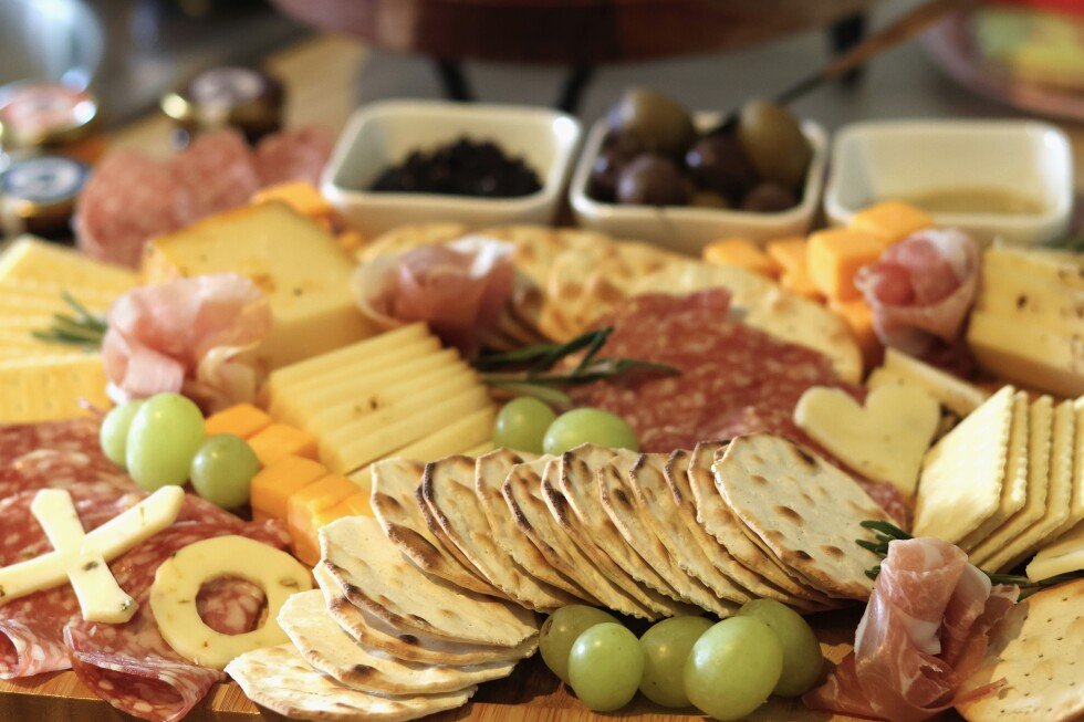 how-to-host-a-party-with-less-stress-and-more-meaningful-connection