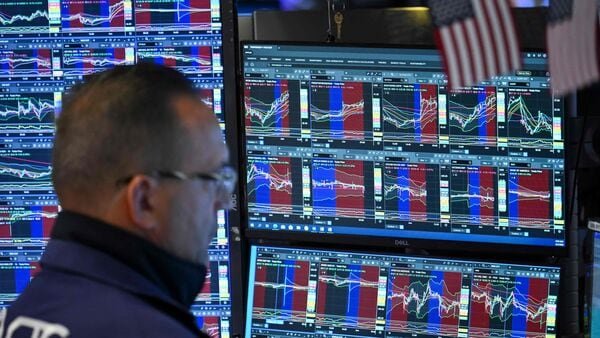 us-stock-market-today:-s&p-500,-nasdaq-futures-slide-as-us-iran-tensions-flare;-brent-jumps-8%