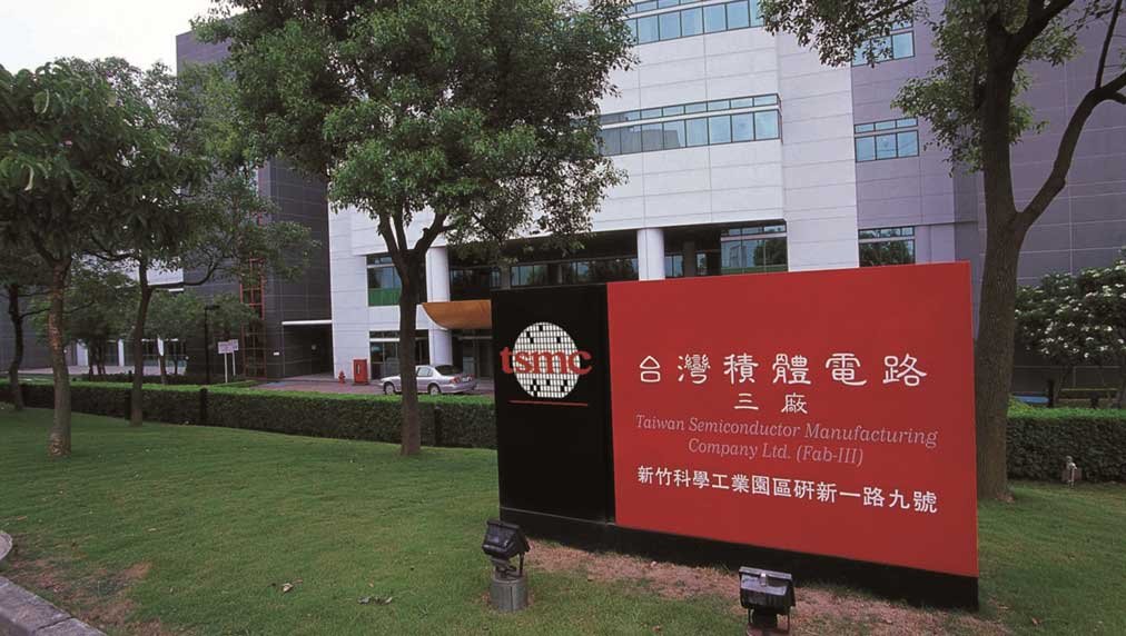 earnings-power-on-watch-for-chips,-data-centers,-energy,-infrastructure