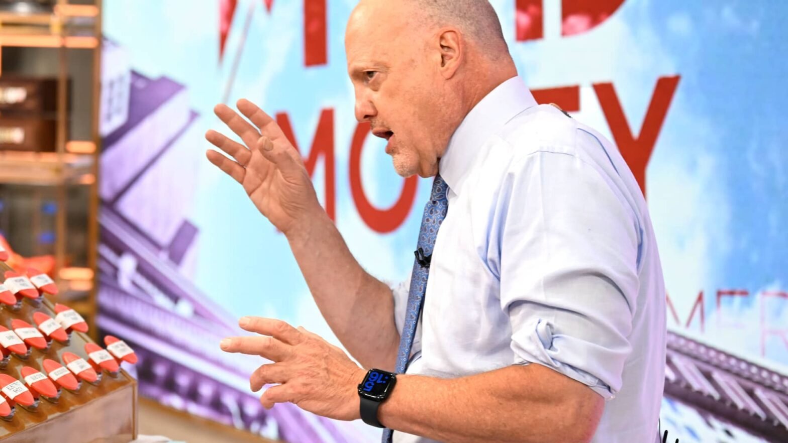 jim-cramer-gives-four-reasons-why-the-market-keeps-shrugging-off-the-iran-war