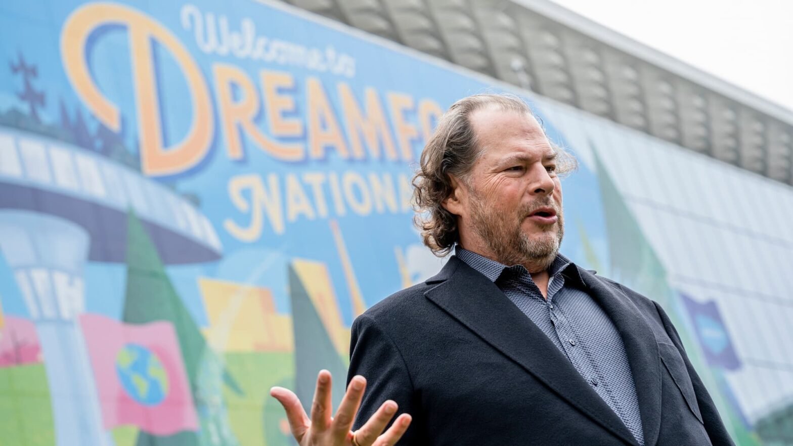 this-software-giant-is-due-for-a-big-catch-up-trade-as-stock-market-rallies.-how-to-trade-with-options