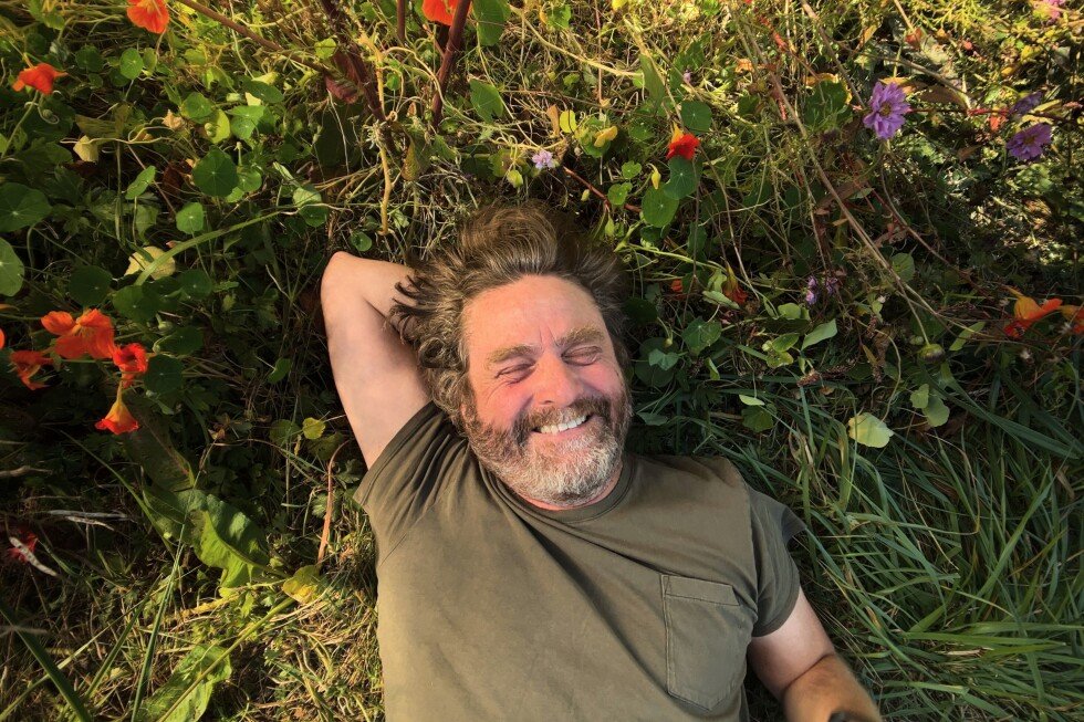 zach-galifianakis-brings-humor-to-gardening-in-new-netflix-series