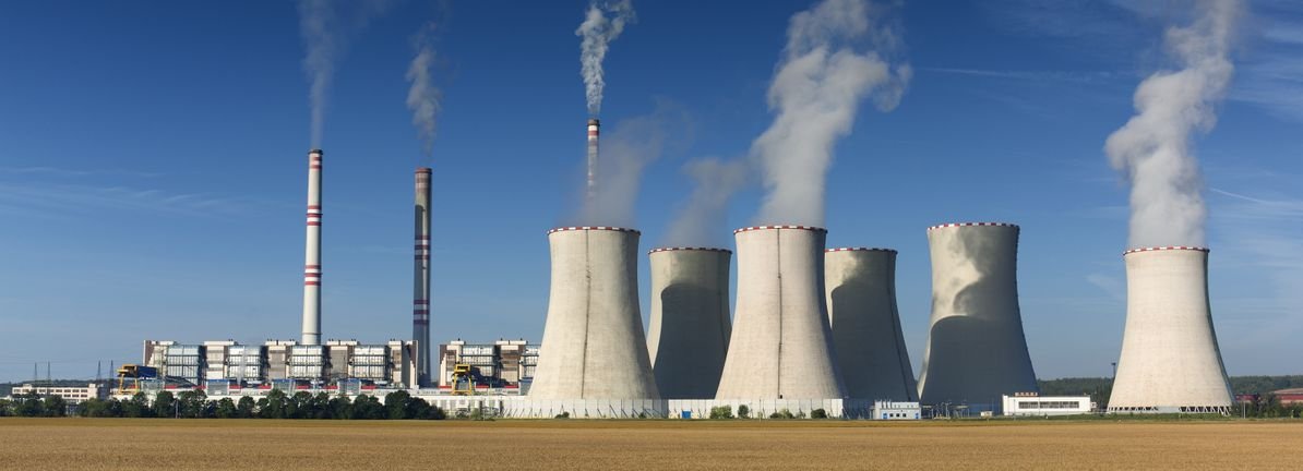 a-look-at-clearway-energy-(cwen.a)-valuation-as-analyst-coverage-highlights-growth-and-dividend-momentum