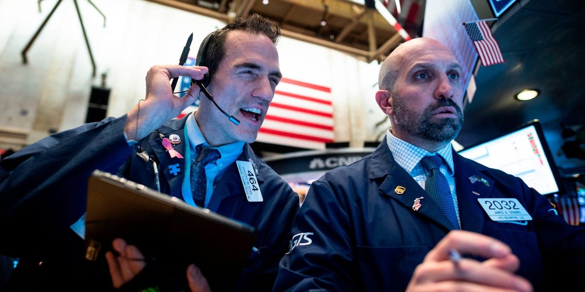 stock-market-outlook:-‘blow-off-top’-rally-could-come-before-next-big-drop