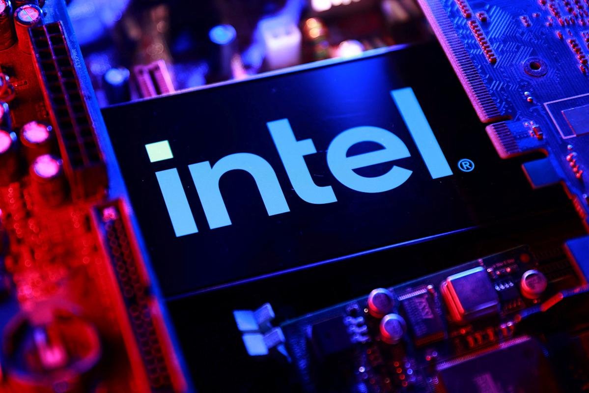 intel-stock-soars-on-q1-earnings-beat,-strong-outlook
