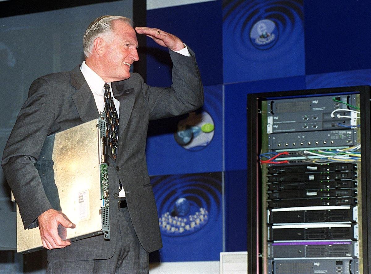 intel-just-cleared-its-dot-com-era-ceiling-after-earnings:-chart-of-the-day