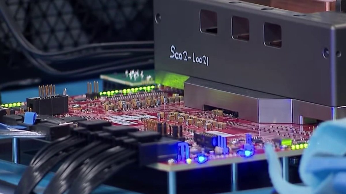 intel’s-best-day-since-1987-leads-the-us.-stock-market-to-more-records