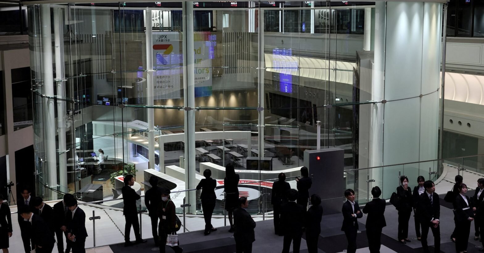 japan’s-dour-ipo-market-unlikely-to-improve-despite-sizzling-debuts-of-sake,-pet-food-firms