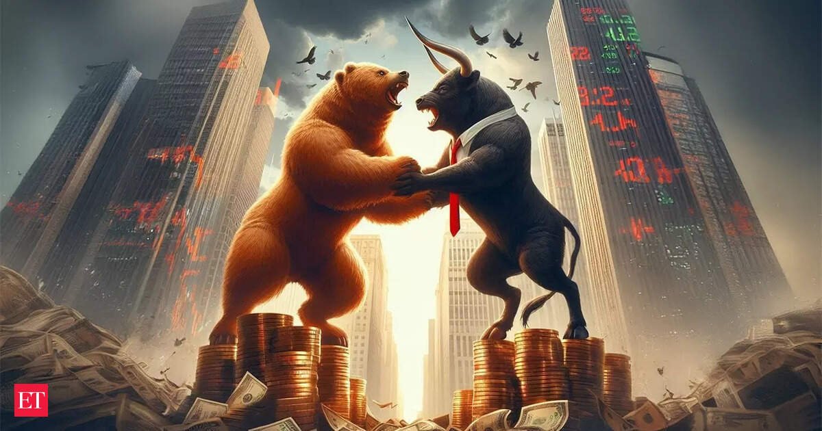 us-stock-market-today:-why-dow-jones-crashing-big-while-s&p-500-and-nasdaq-are-rising?-dow-down-by-200-poi