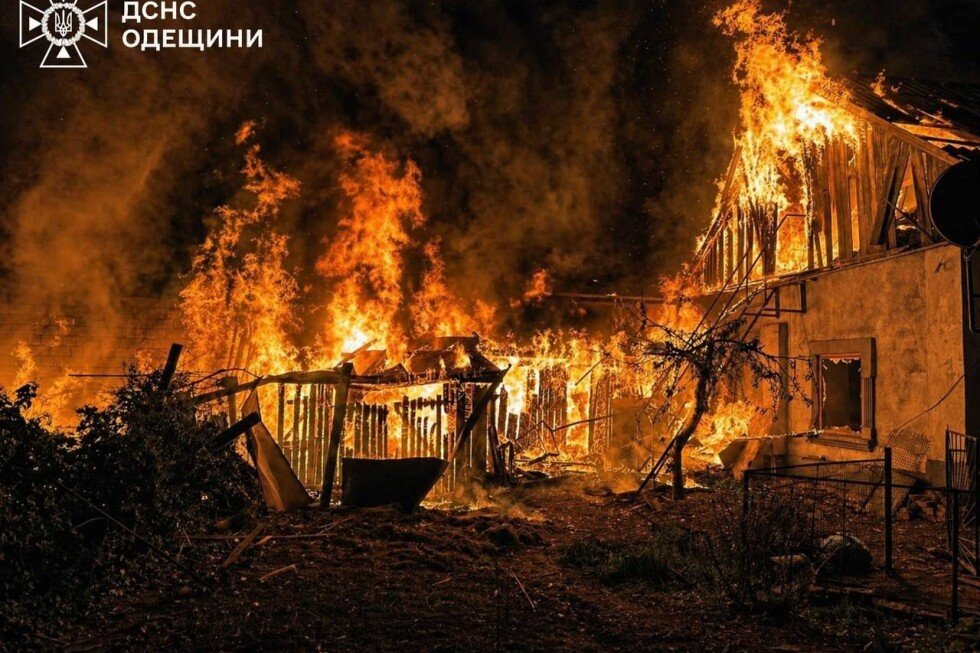 another-russian-oil-facility-burns-after-zelenskyy-touts-ukraine’s-drone-reach