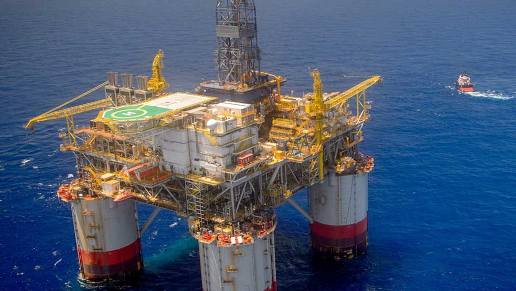 nasdaq-bucks-stock-market-dip-amid-big-jump-in-oil;-bloom-energy-rockets-27%;-is-chevron-a-new-buy?