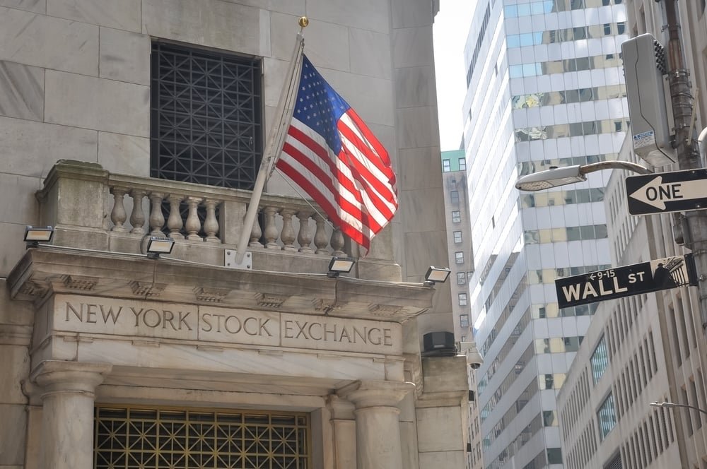 stock-market-today:-dow-jones,-s&p-500-futures-gain-as-trump-administration-evades-war-powers-deadline—-a