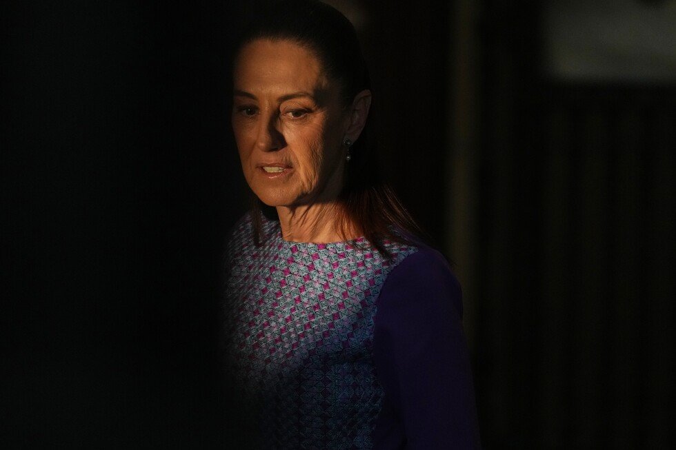 mexico’s-sheinbaum-vows-to-block-us-meddling-in-drug-probe