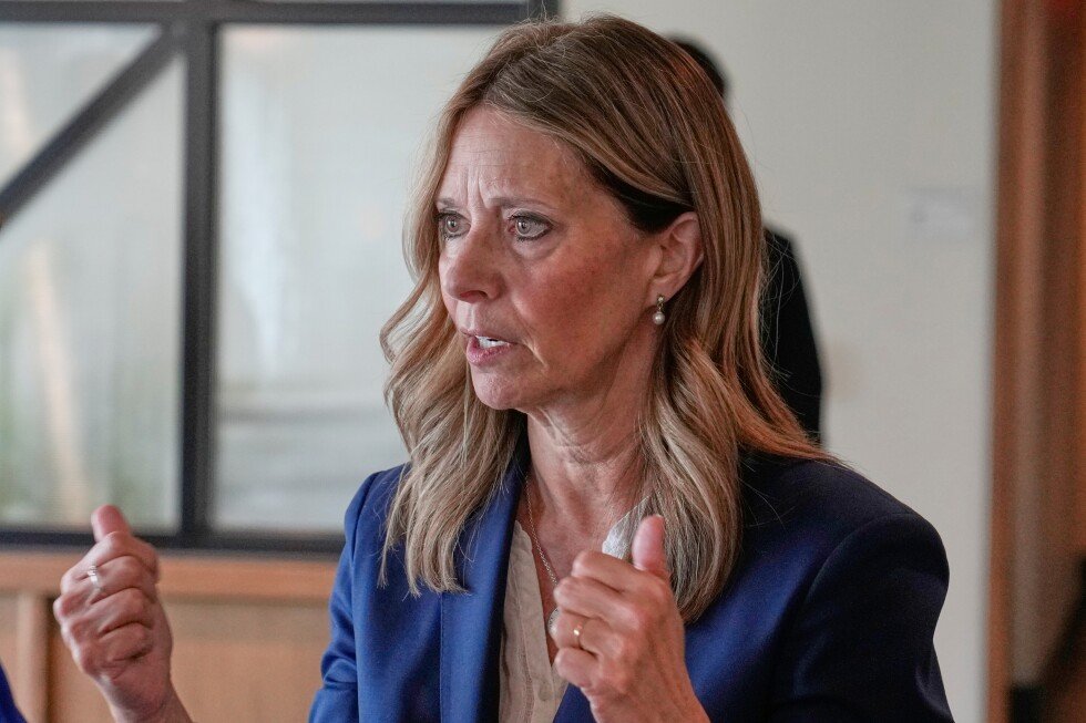 covid-19-pandemic’s-long-shadow-creeps-into-race-for-ohio-governor