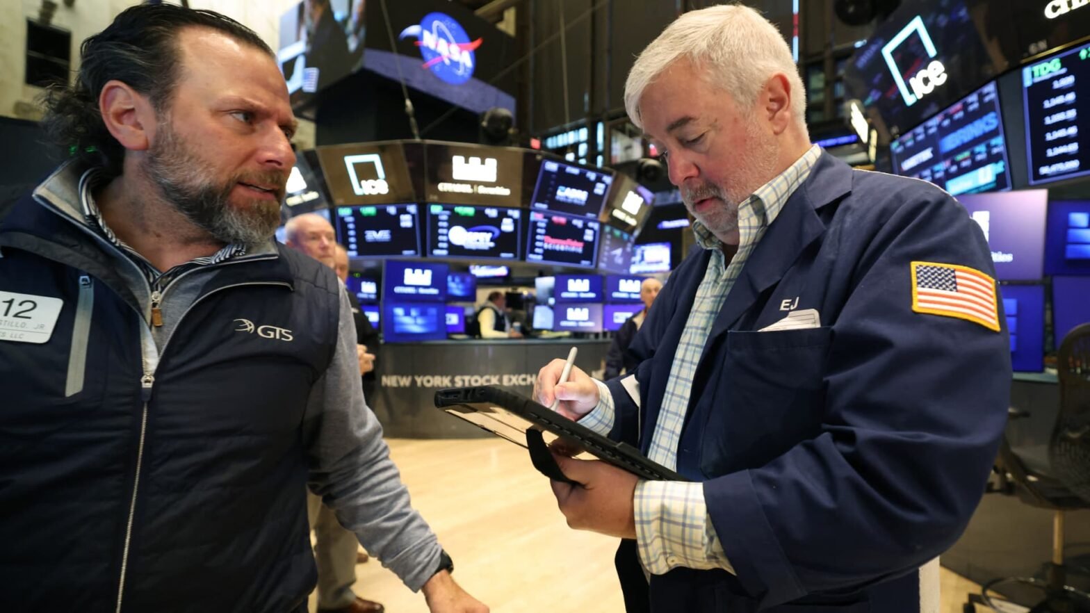 stock-futures-tick-higher-as-investors-monitor-latest-in-us.-iran-developments:-live-updates
