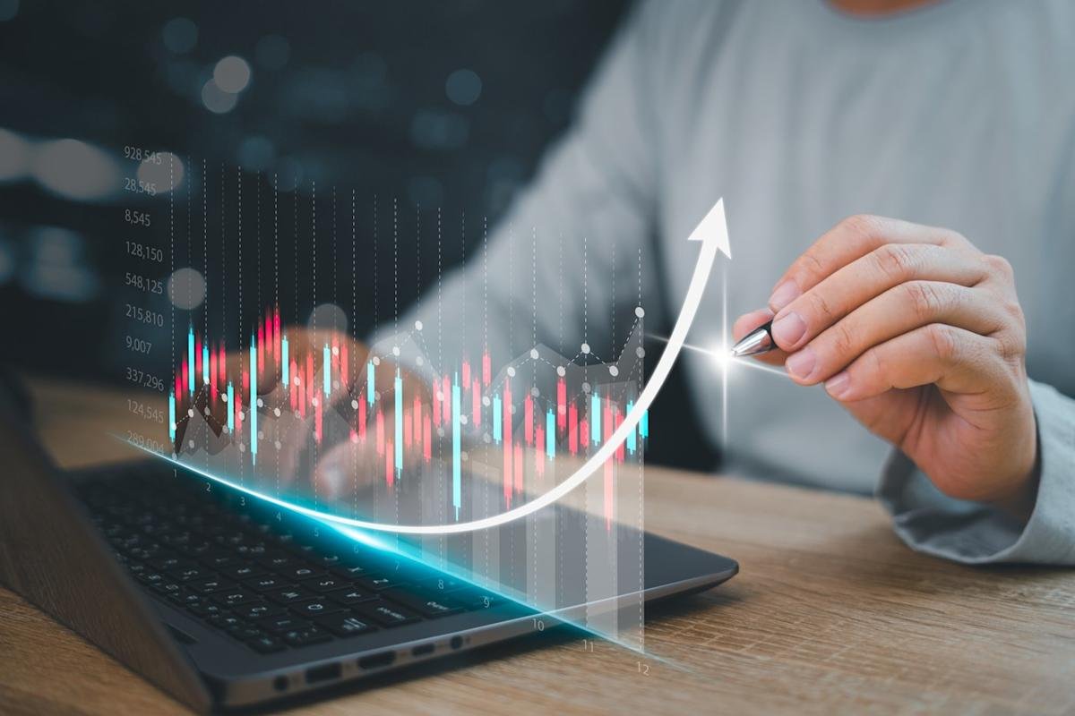 the-cheap-way-to-own-the-entire-us.-stock-market-right-now