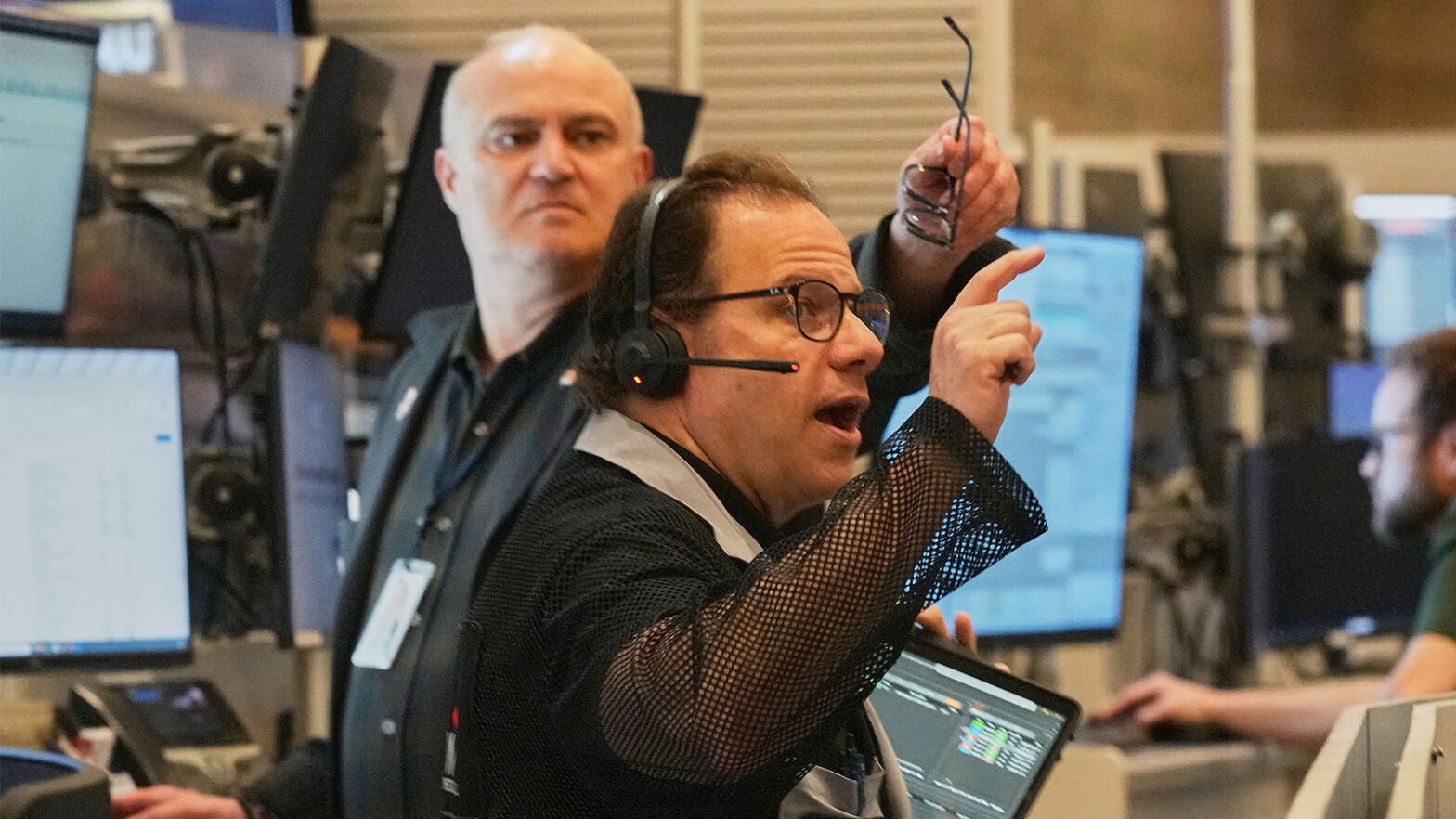 wall-street-drops-from-its-records-and-oil-prices-jump-after-fighting-flares-in-the-middle-east