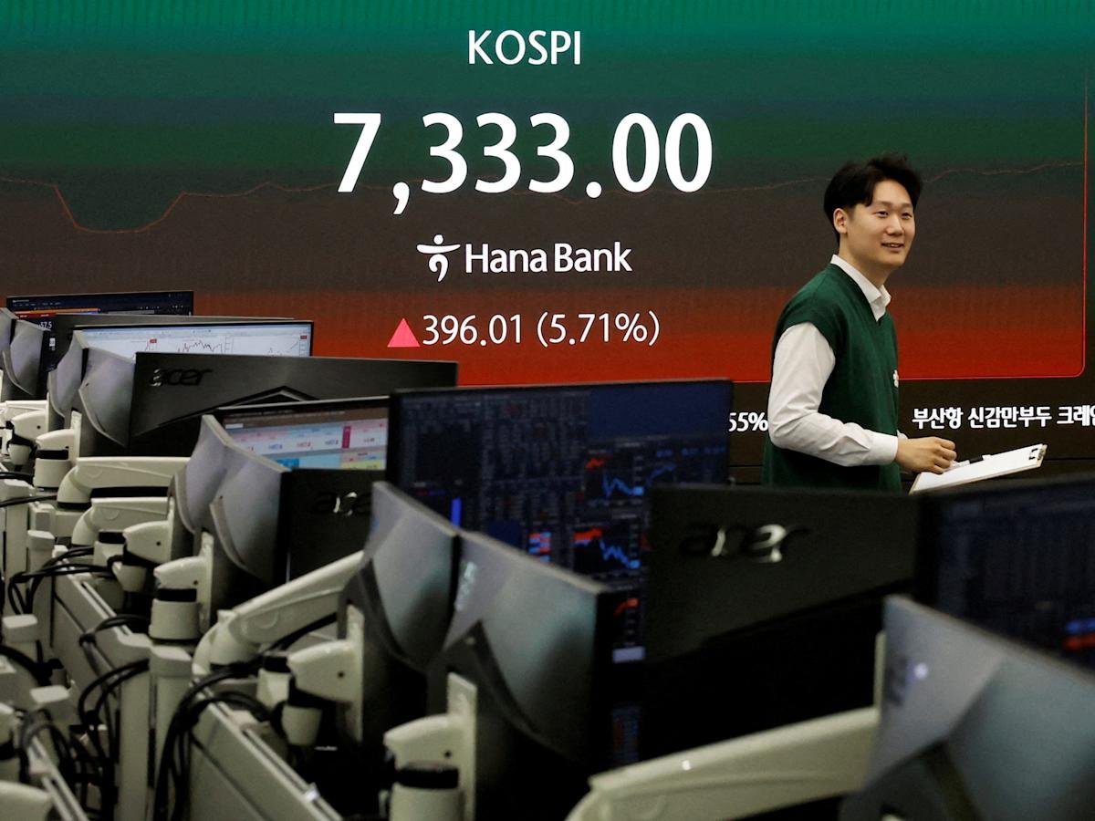 the-world’s-hottest-stock-market-just-minted-a-trillion-dollar-tech-giant