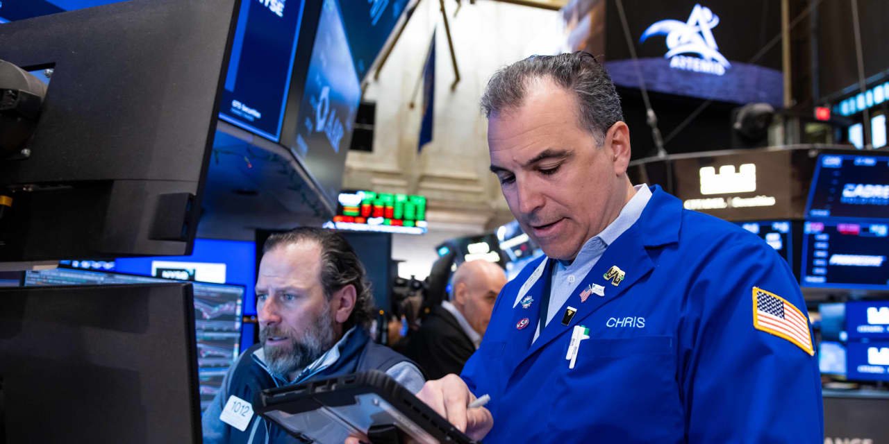these-stocks-are-today’s-movers:-amd,-intel,-smci,-arista,-lucid,-novo-nordisk,-and-more