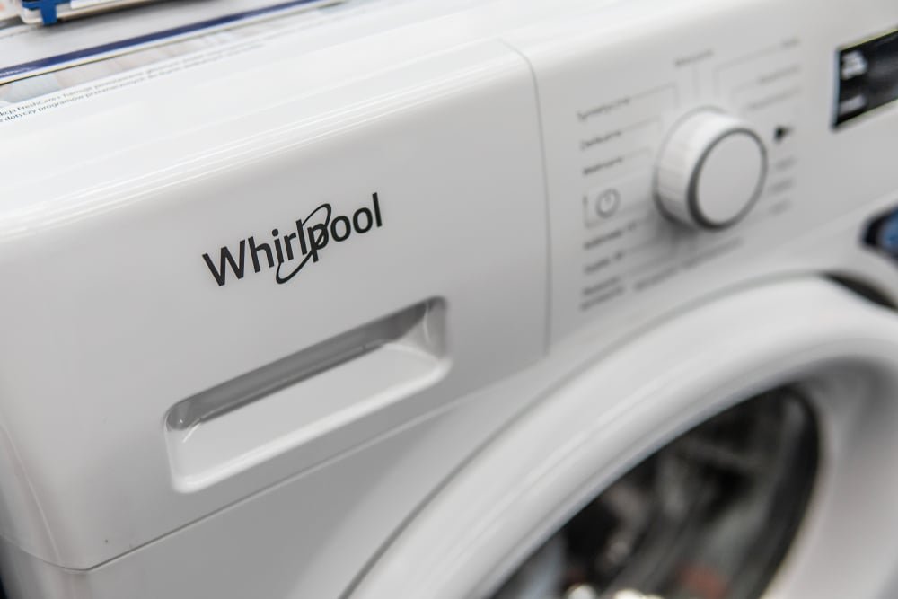 whirlpool-likely-to-report-lower-q1-earnings;-these-most-accurate-analysts-revise-forecasts-ahead-of-earn