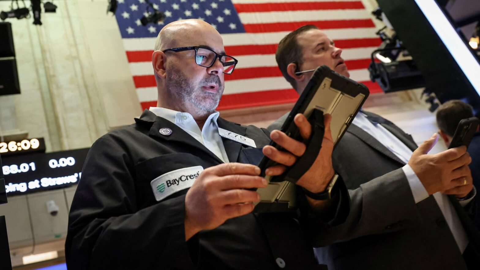 peace-hopes,-disney-earnings,-dismantling-spirit-airlines-and-more-in-morning-squawk