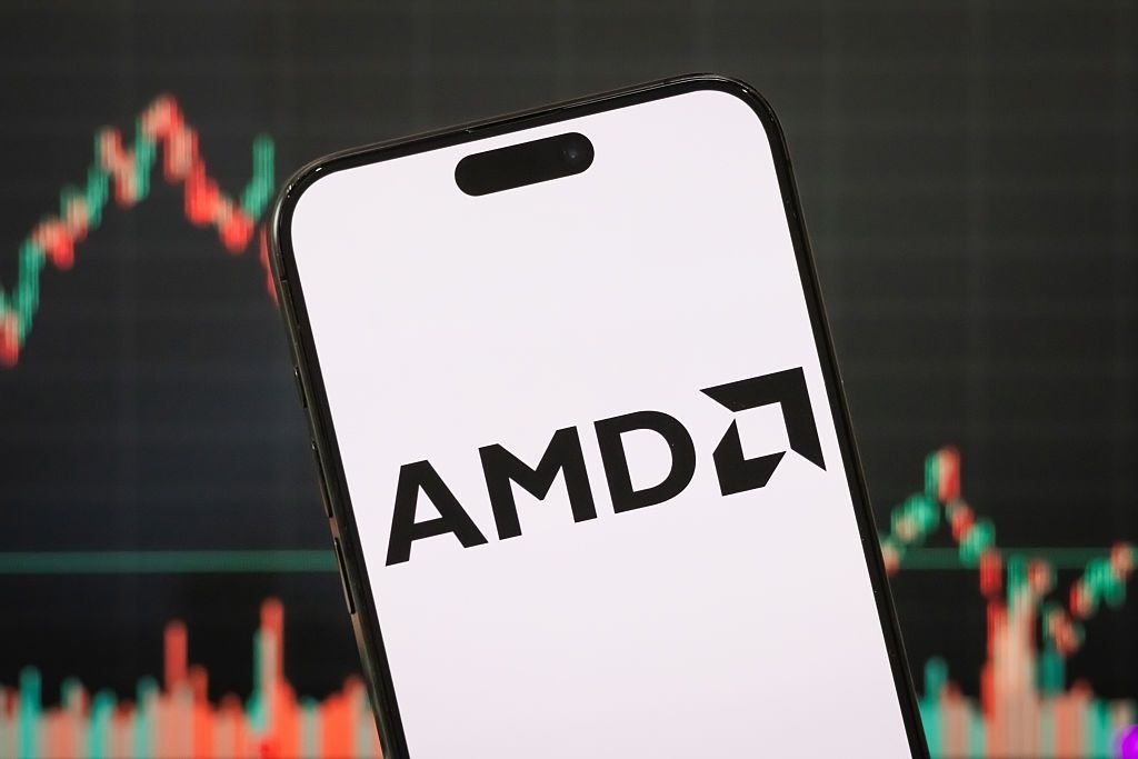 nasdaq-jumps-to-new-high-on-amd-earnings:-stock-market-today