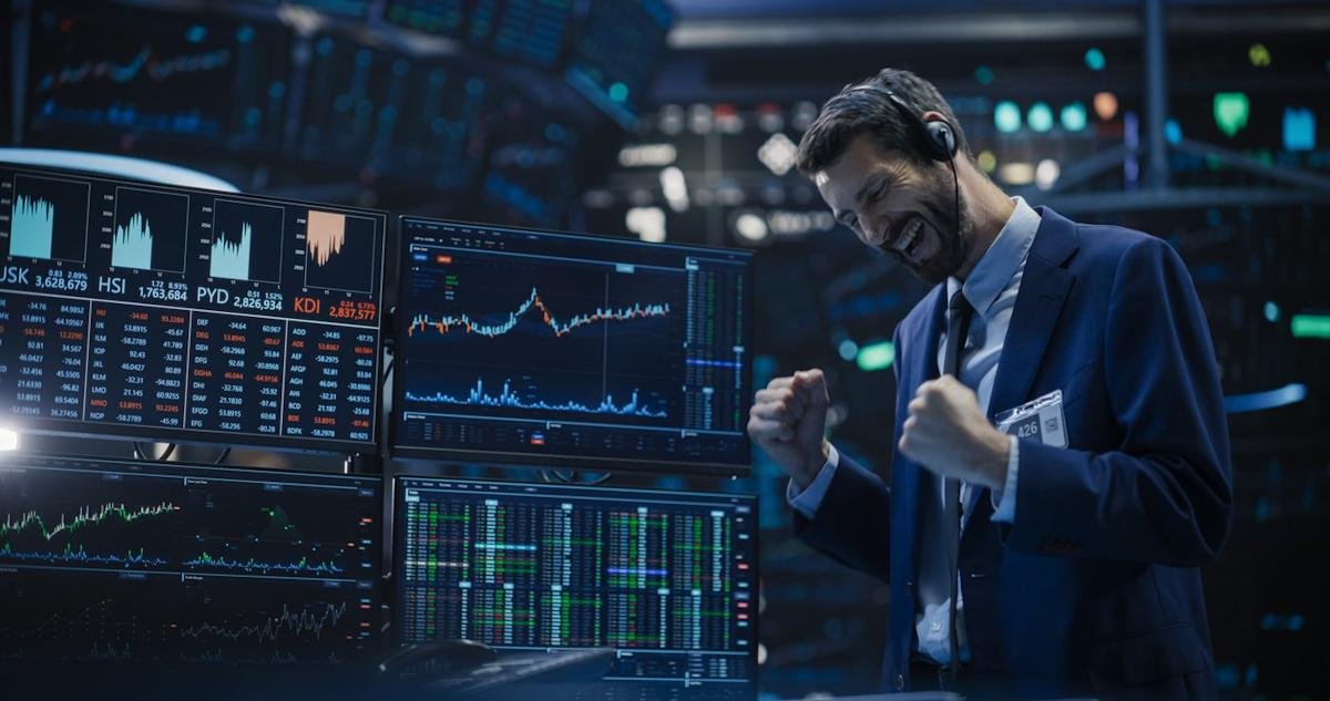 a-stock-market-correction-could-be-coming-here’s-what-100-years-of-data-says-happens-next.