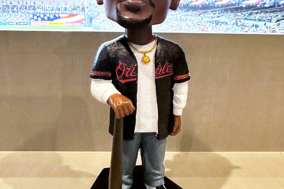 fans-arrive-in-droves-as-orioles-hold-tupac-skakur-bobblehead-promotion