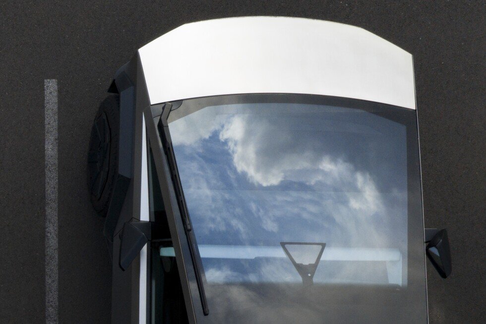 cybertruck-recall:-tesla-addresses-rotor-cracks-in-2024-2026-models