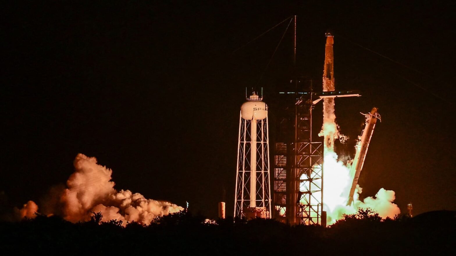 spacex’s-blockbuster-ipo-is-coming.-this-overlooked-industrial-company-will-be-a-big-winner