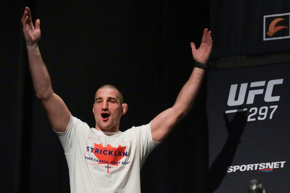 jim-miller-chokes-out-jared-gordon-at-ufc-328,-extends-ufc-wins-and-fights-records