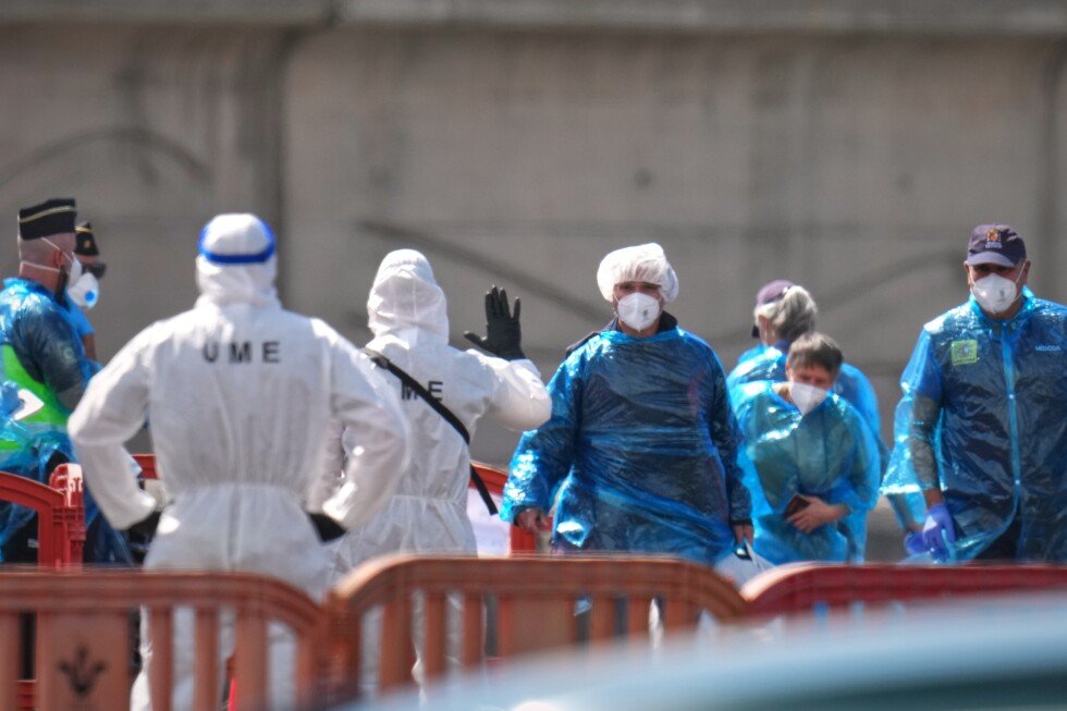 crucero-afectado-por-hantavirus-llega-a-tenerife,-en-el-archipielago-espanol-de-islas-canarias