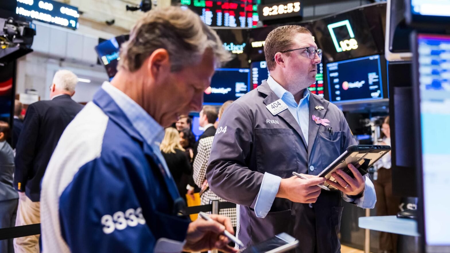 the-stock-market-has-only-done-this-3-times-since-the-gulf-war.-it’s-not-a-good-sign