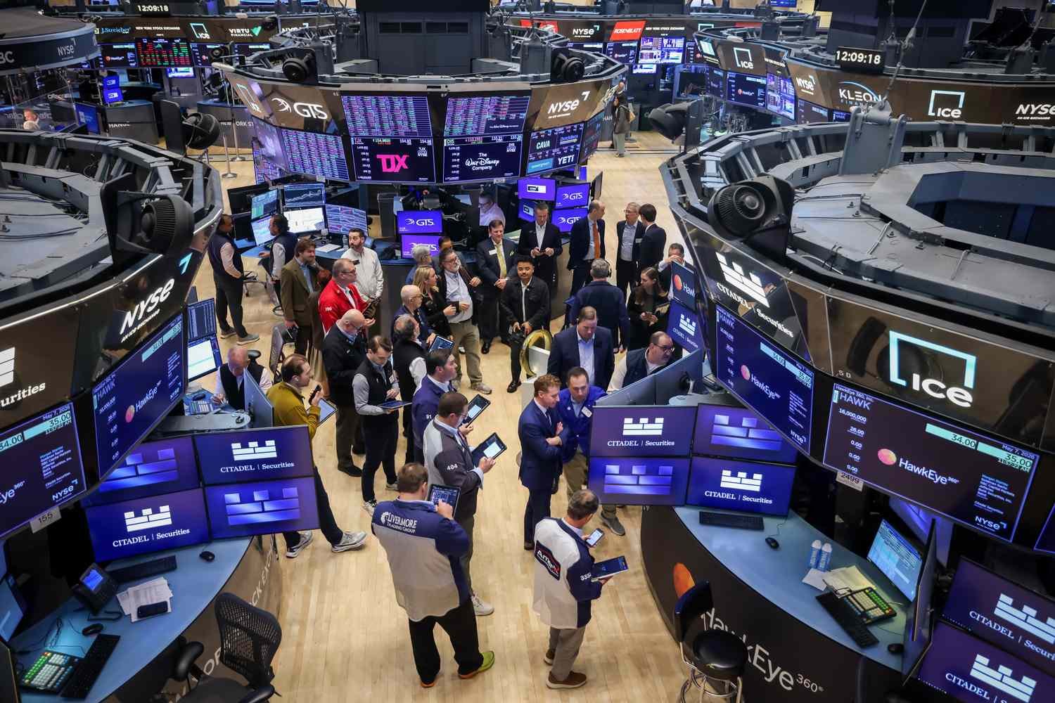 5-things-to-know-before-the-stock-market-opens