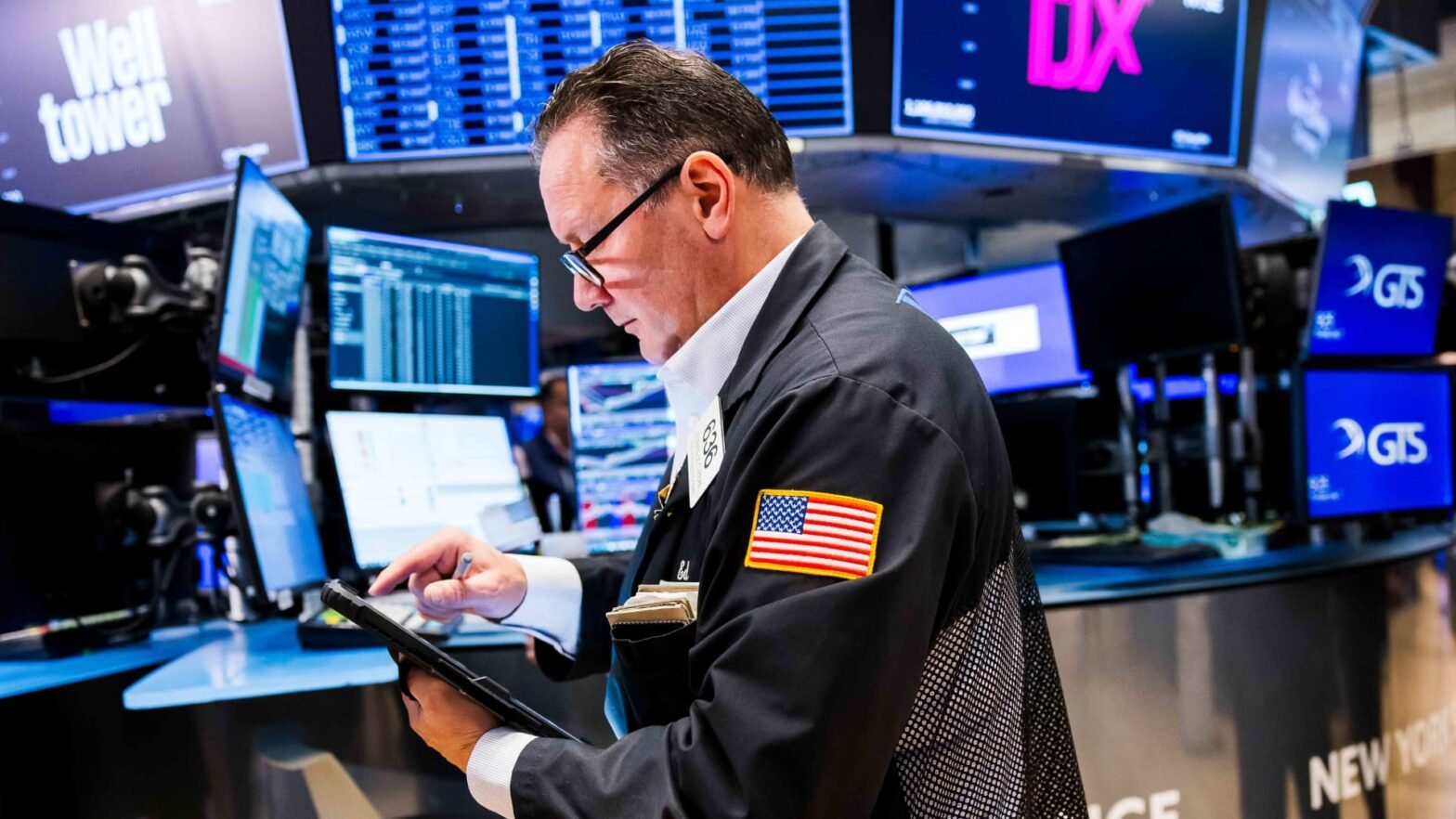 stock-futures-are-little-changed-as-wall-street-awaits-another-april-inflation-report:-live-updates