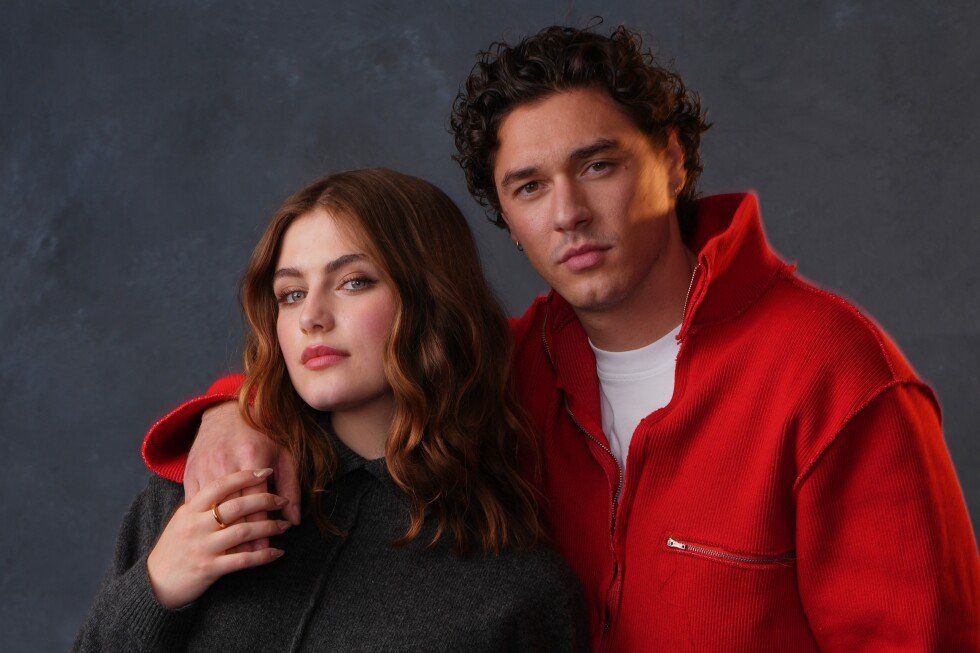 ‘off-campus’-brings-hockey-hunks-and-a-new-heated-rivalry-to-tv