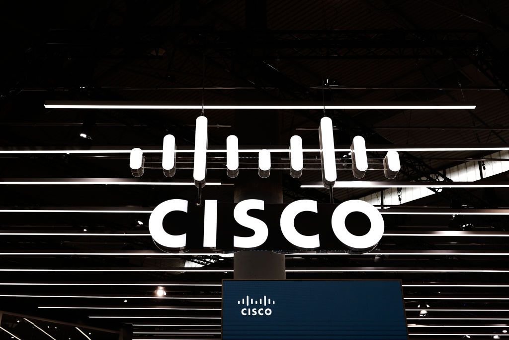 cisco-sends-nasdaq,-s&p-500-to-new-highs:-stock-market-today