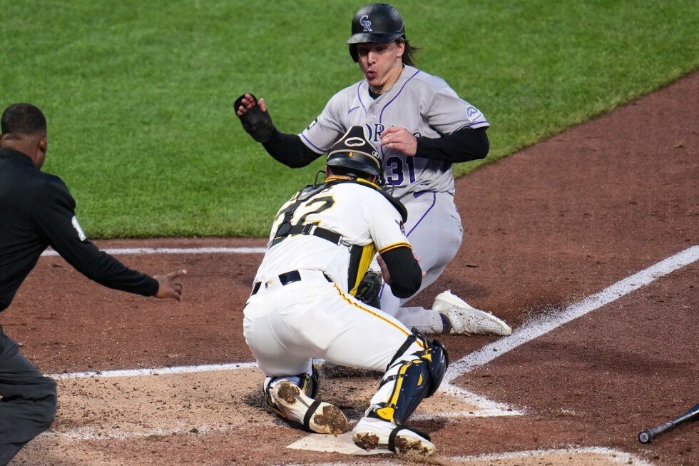 rockies’-jake-mccarthy-becomes-first-left-fielder-since-2013-to-record-unassisted-double-play