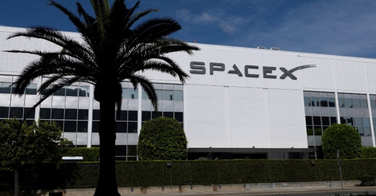 exclusive:-spacex-accelerates-ipo-timeline,-targets-june-11-pricing-on-nasdaq