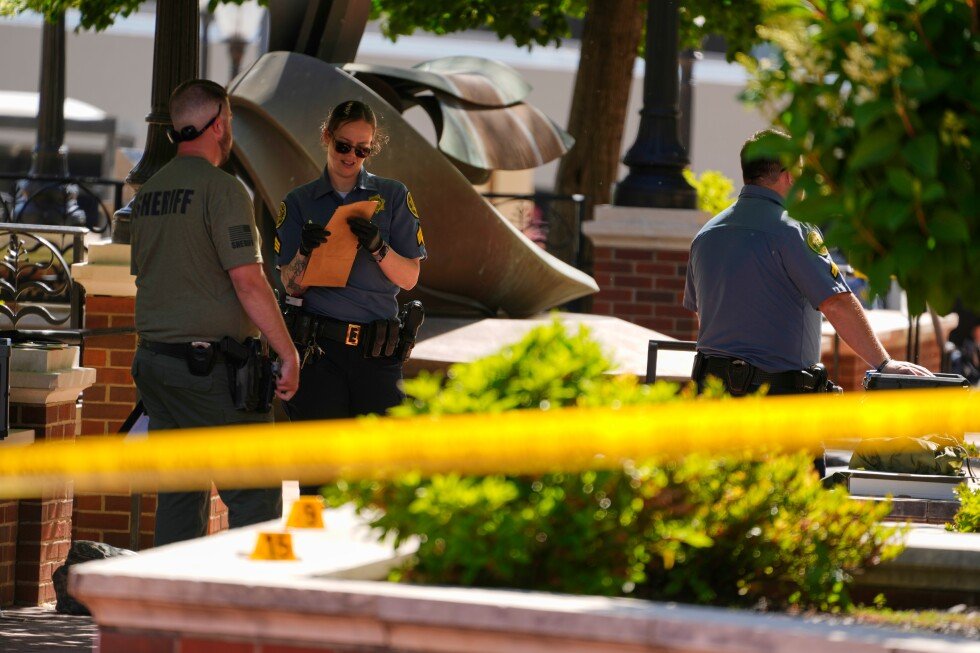 ‘chud-the-builder’-held-on-$1.25m-bond-for-courthouse-shooting