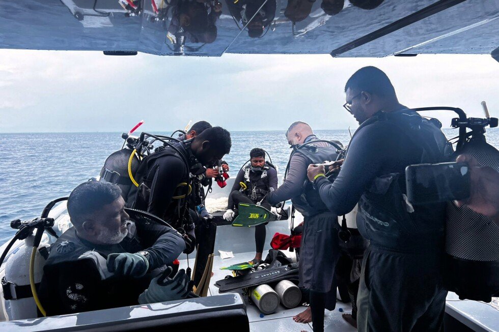 maldives-divers-search-for-4-missing-italians-in-an-underwater-cave