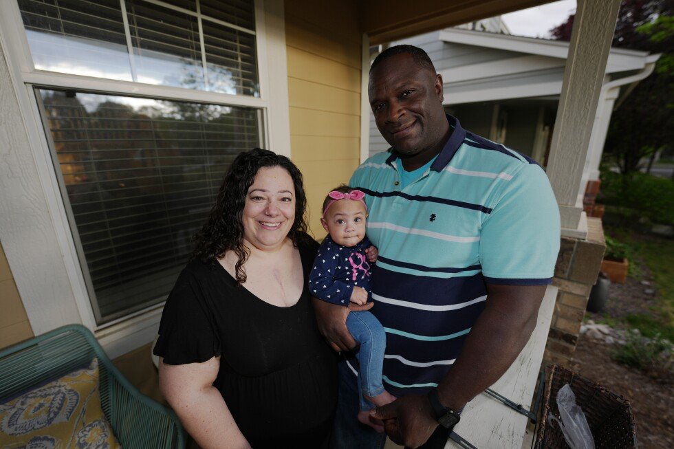 parents-push-for-nicu-leave-after-win-in-two-states