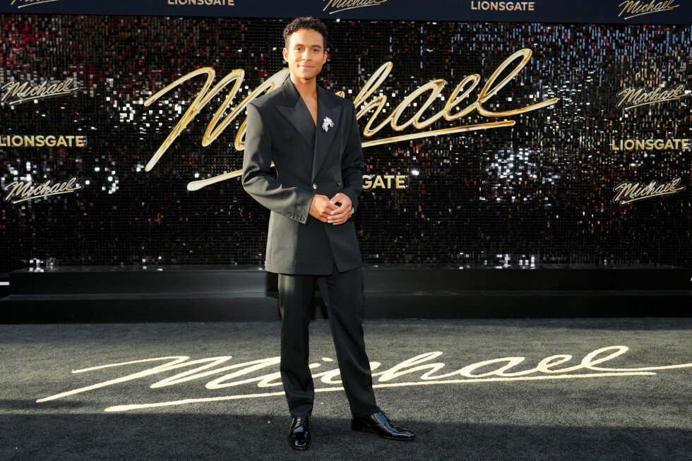 ‘michael’-dances-back-to-1st-place-at-the-box-office
