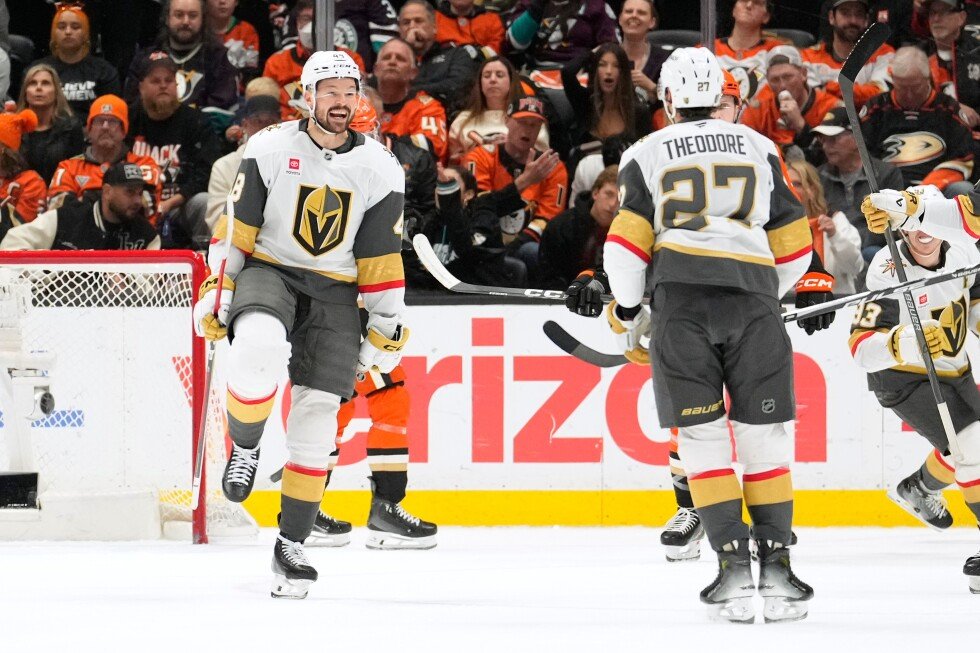 big-boy-hockey-arrives-in-the-nhl’s-eastern-and-western-conference-finals