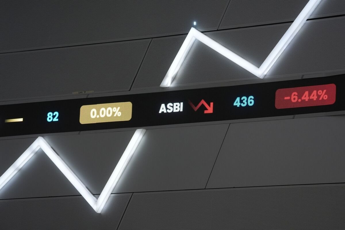 singapore-beats-indonesia-as-biggest-southeast-asia-stock-market