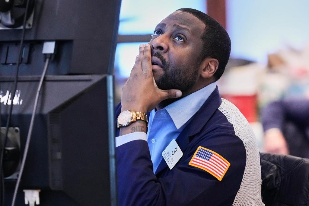 us-markets-head-lower-as-oil-prices-resume-their-climb-and-higher-treasury-yields-pressure-stocks