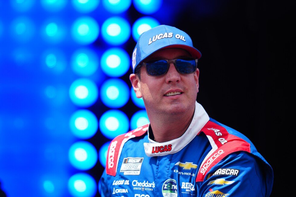 kyle-busch,-a-2-time-nascar-champion,-hospitalized-with-severe-illness,-family-says
