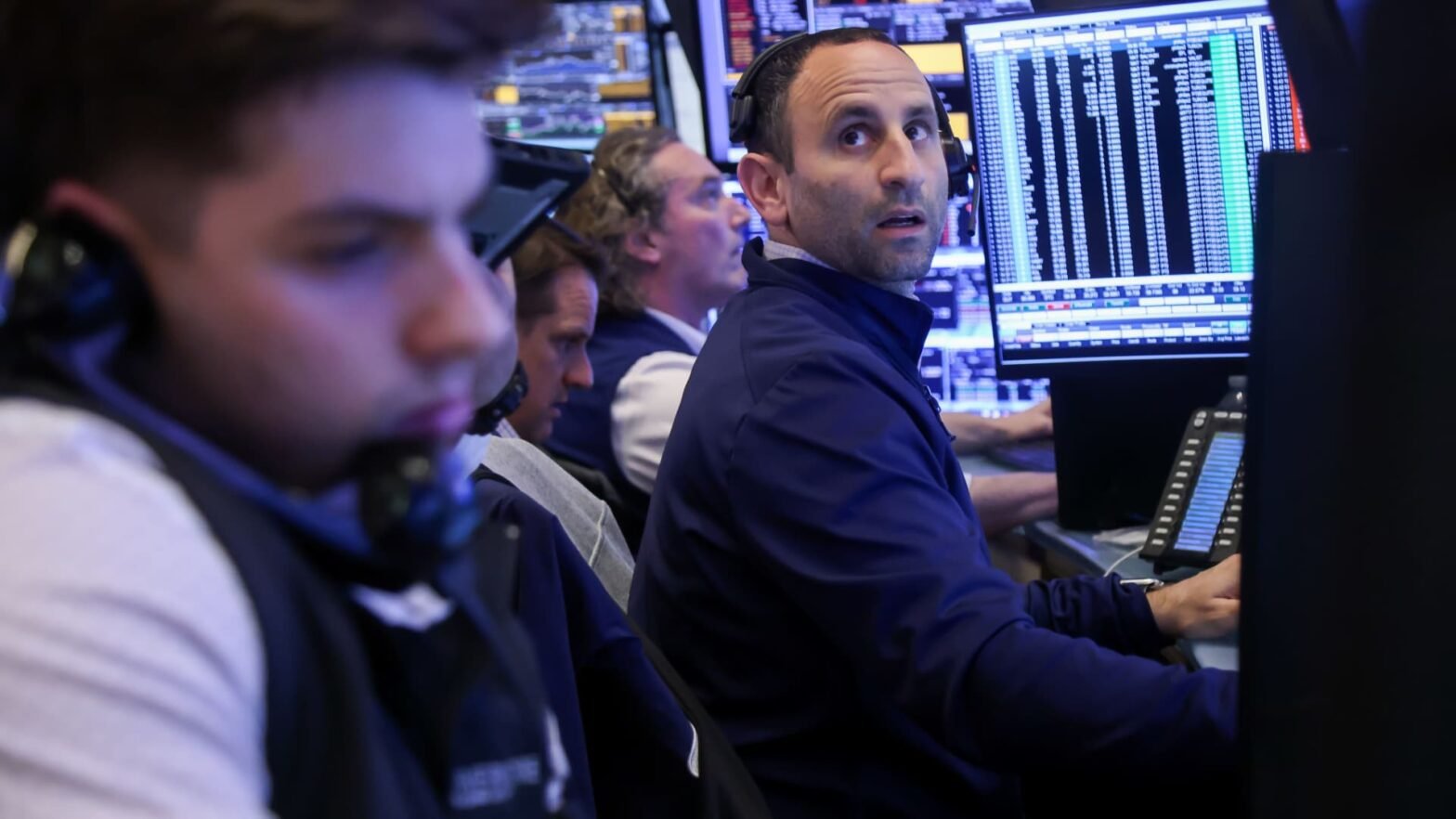 here’s-the-case-for-9,000-on-the-s&p-500-by-the-middle-of-next-year,-according-to-jpmorgan